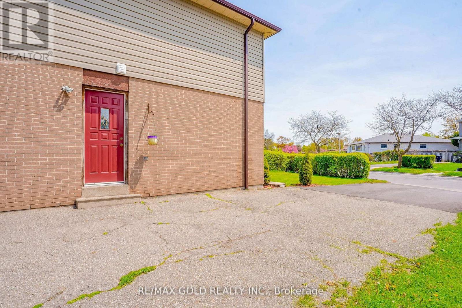 4 Elvina Gate, Brampton (Southgate), Ontario  L6T 2A9 - Photo 42 - W12380988