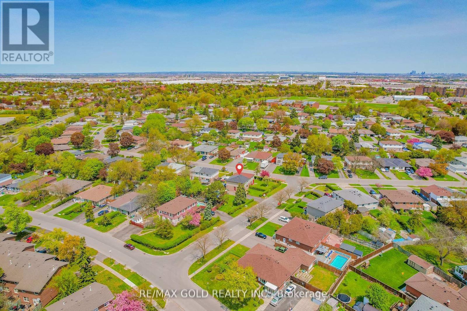 4 Elvina Gate, Brampton (Southgate), Ontario  L6T 2A9 - Photo 47 - W12380988