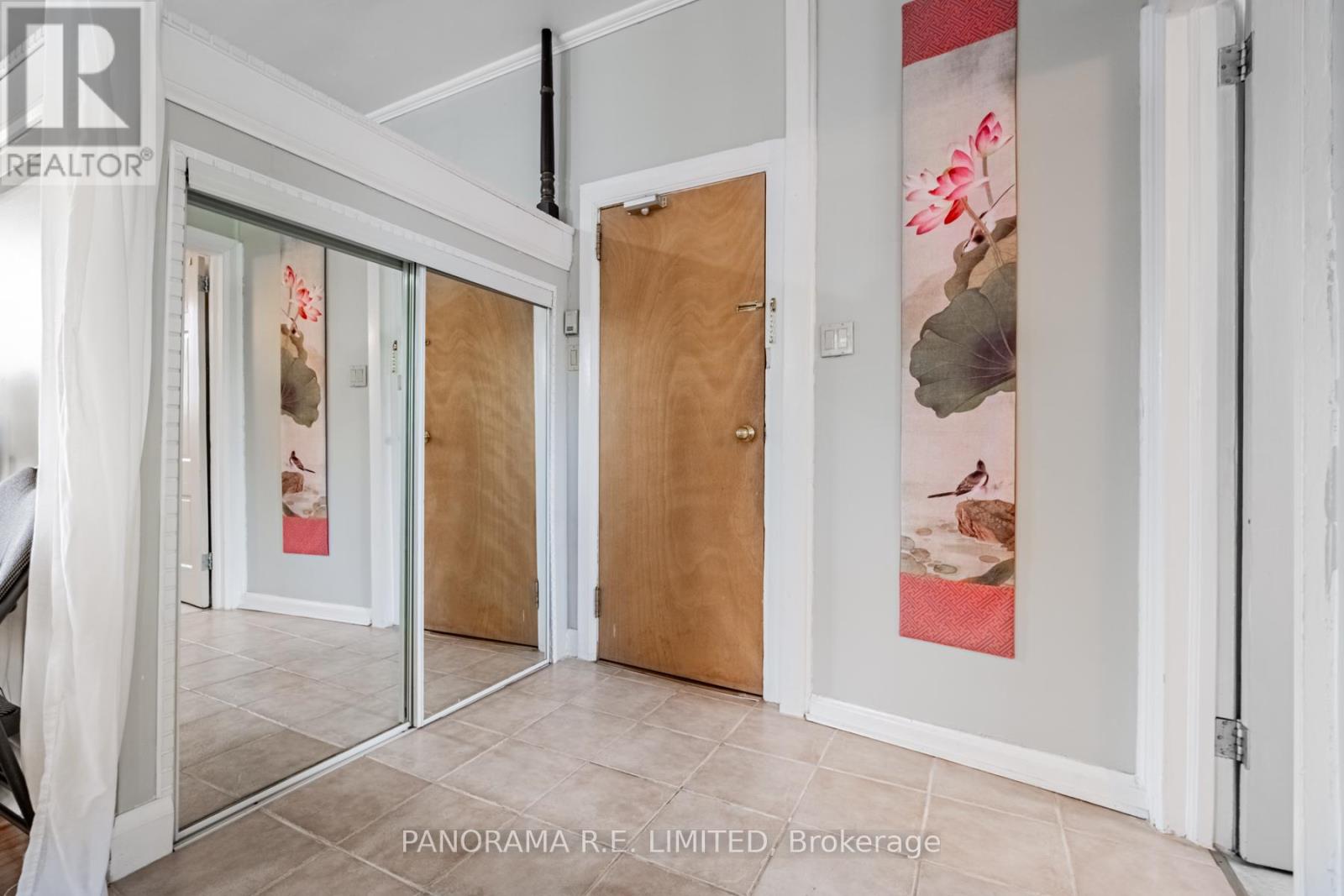 2 - 8 Thirty Third Street, Toronto, Ontario  M8W 3G8 - Photo 4 - W12381024