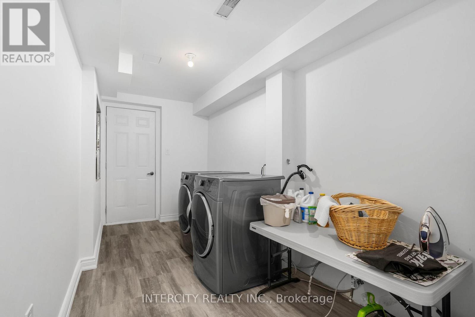 59 Morra Avenue, Caledon, Ontario  L7E 4K7 - Photo 37 - W12381073