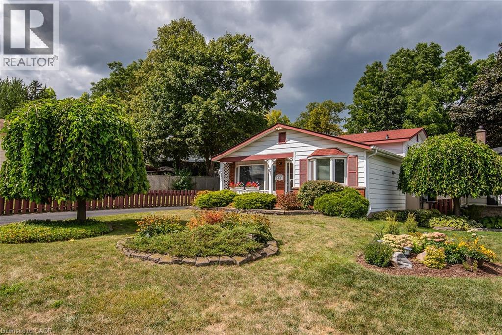 153 Pinedale Drive, Kitchener, Ontario  N2E 1K2 - Photo 3 - 40764364