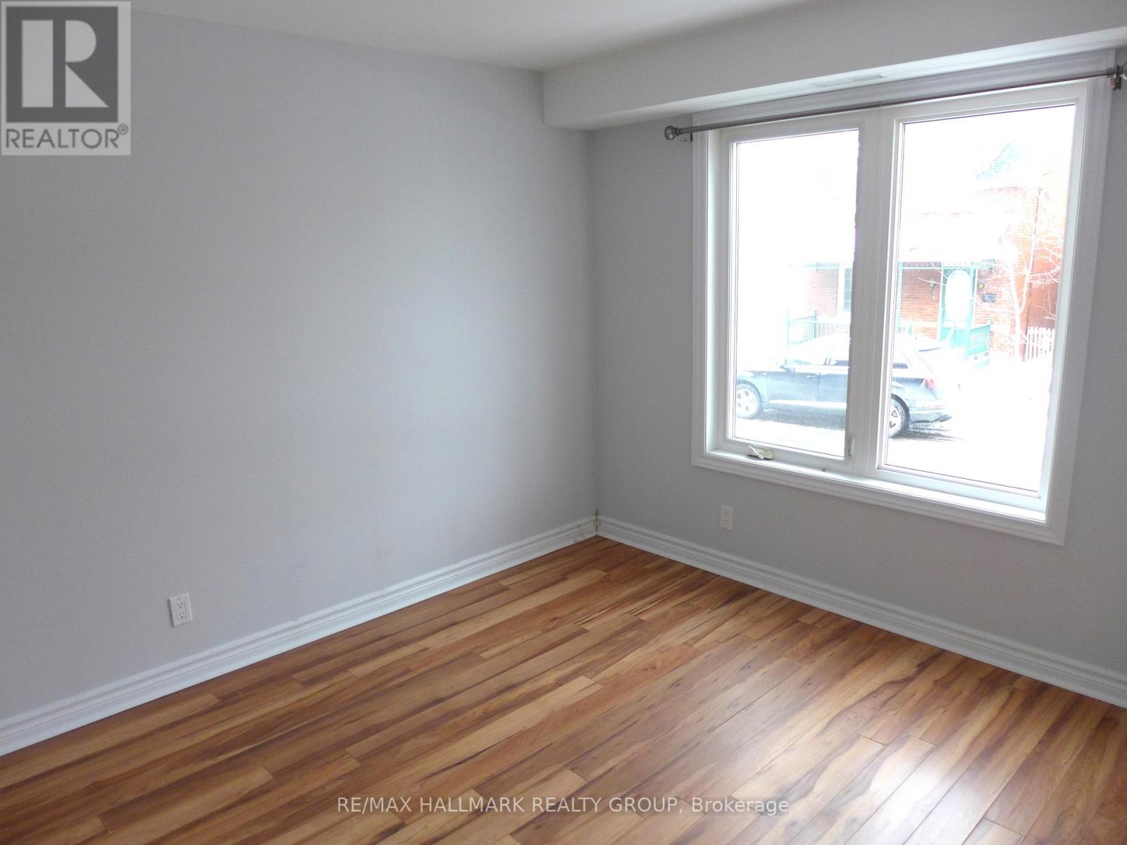 2 - 216 Carillon Street, Ottawa, Ontario  K1L 5X8 - Photo 11 - X12381180