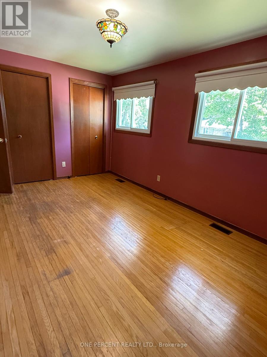 43 Loyalist Drive, Welland, Ontario  L3C 2X9 - Photo 13 - X12295936