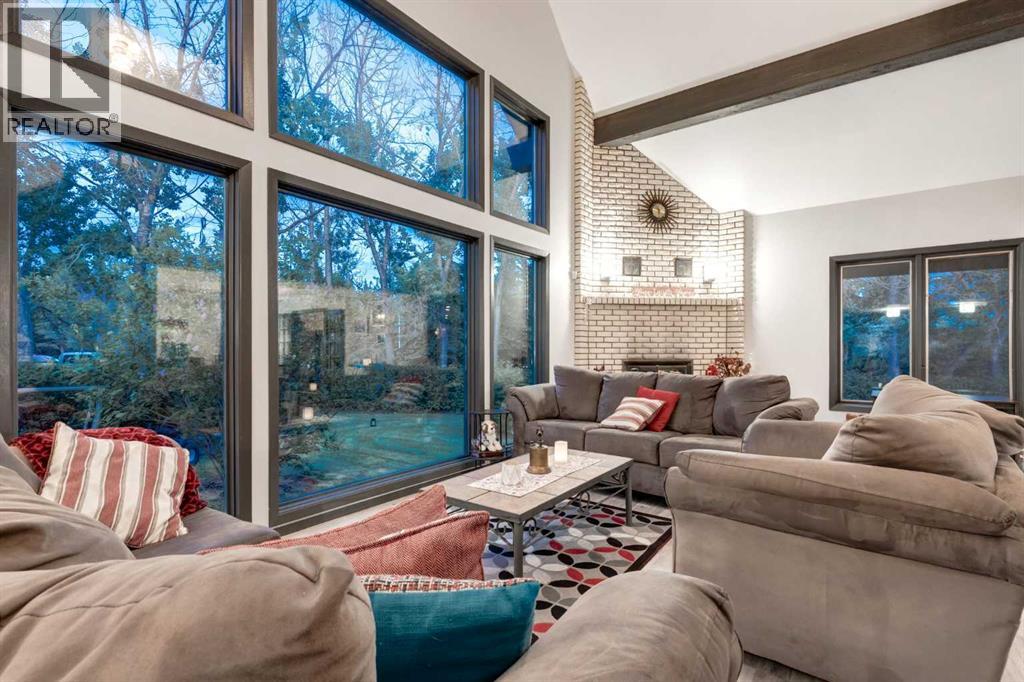 Property at 111 LANSDOWN Estate image 5
