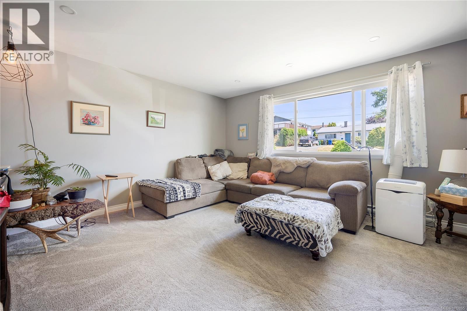 Property at 2188 Lark Cres image 5