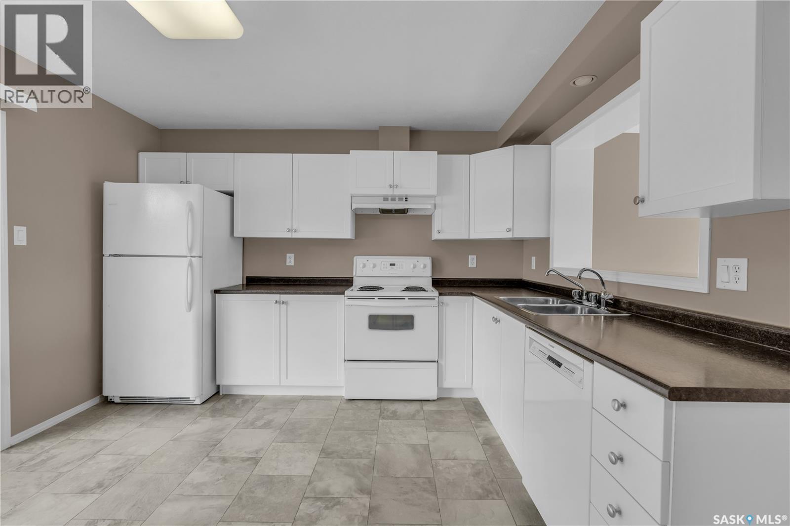 2750 Cranbourn Crescent, Regina, Saskatchewan  S4V 3C1 - Photo 10 - SK005452