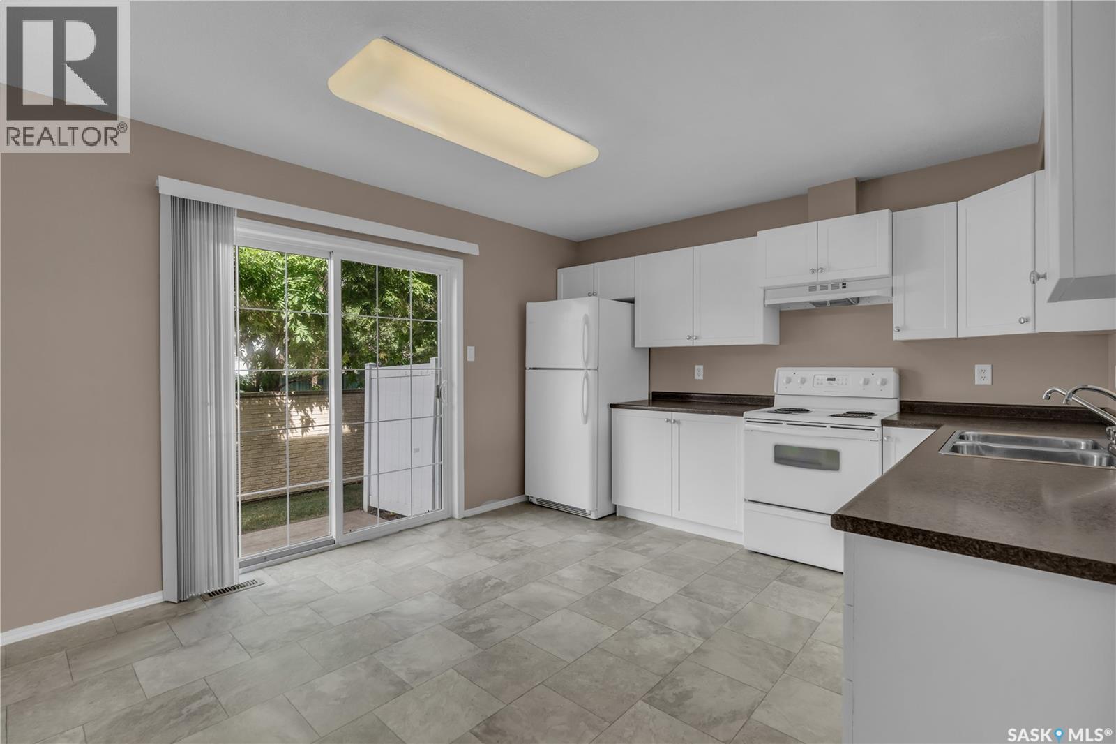2750 Cranbourn Crescent, Regina, Saskatchewan  S4V 3C1 - Photo 9 - SK005452