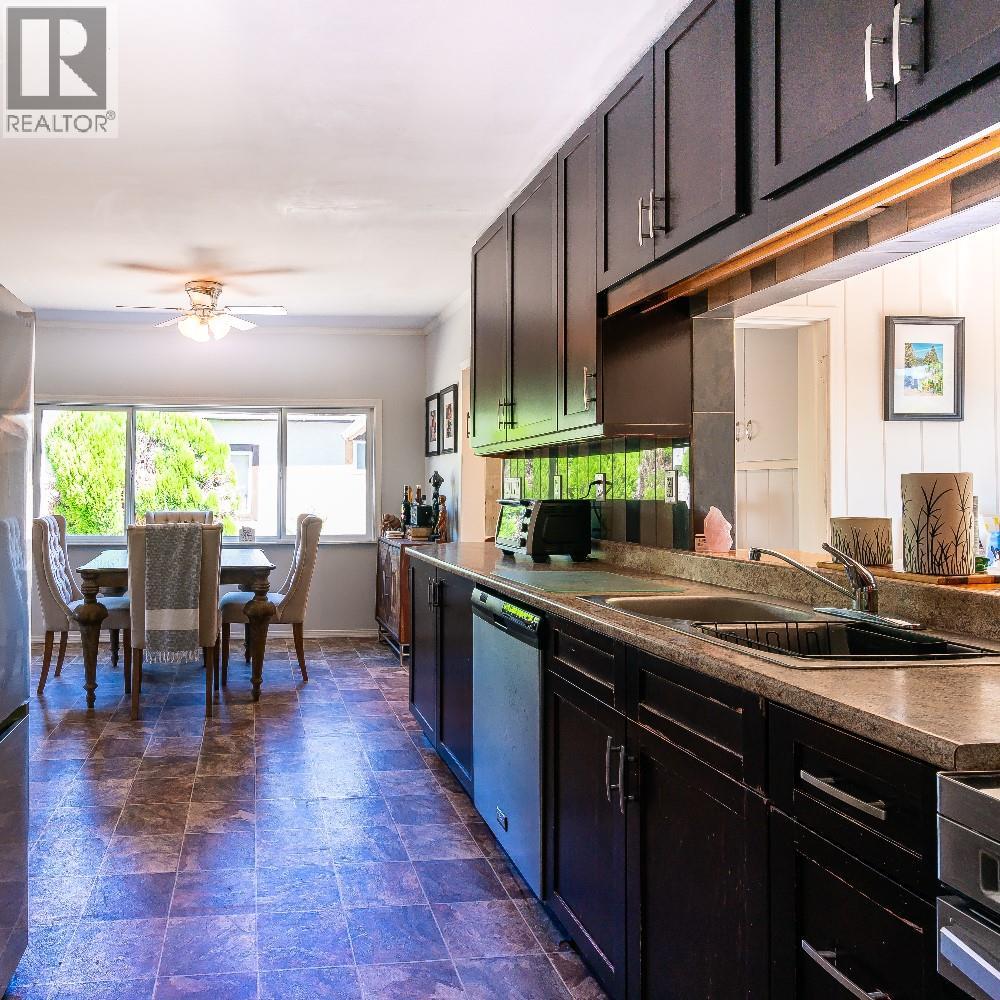 5875 Okanagan Street, Oliver, British Columbia  V0H 1T0 - Photo 2 - 10361716