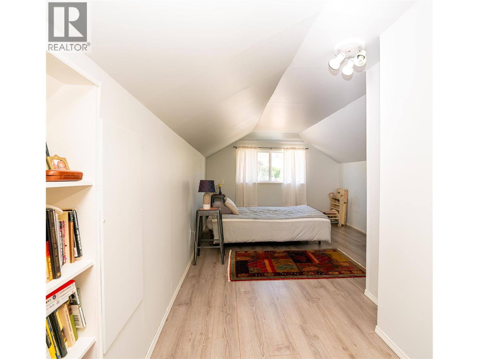 5875 Okanagan Street, Oliver, British Columbia  V0H 1T0 - Photo 18 - 10361716