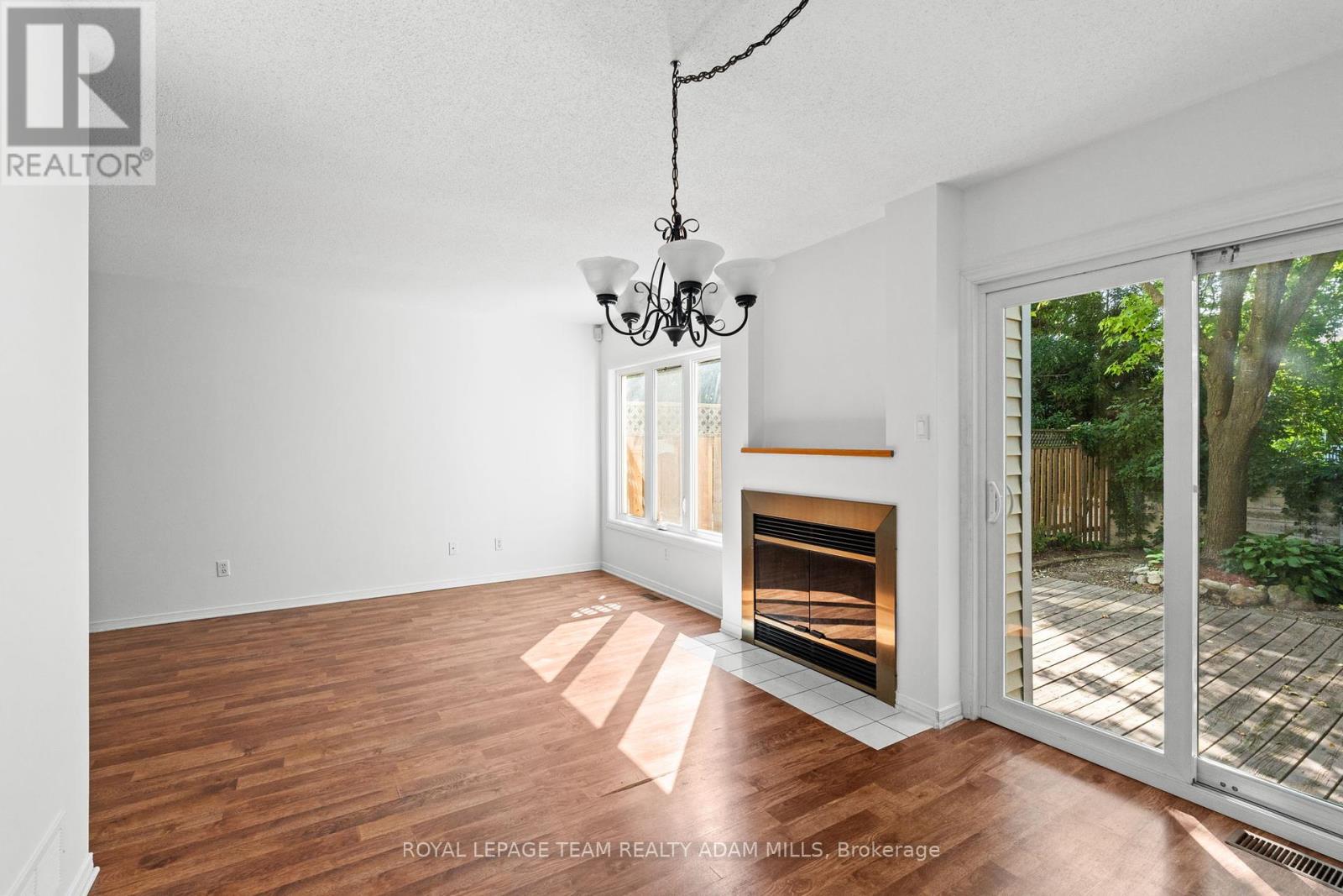 106 Woodpark Way, Ottawa, Ontario  K2J 4C5 - Photo 10 - X12381306