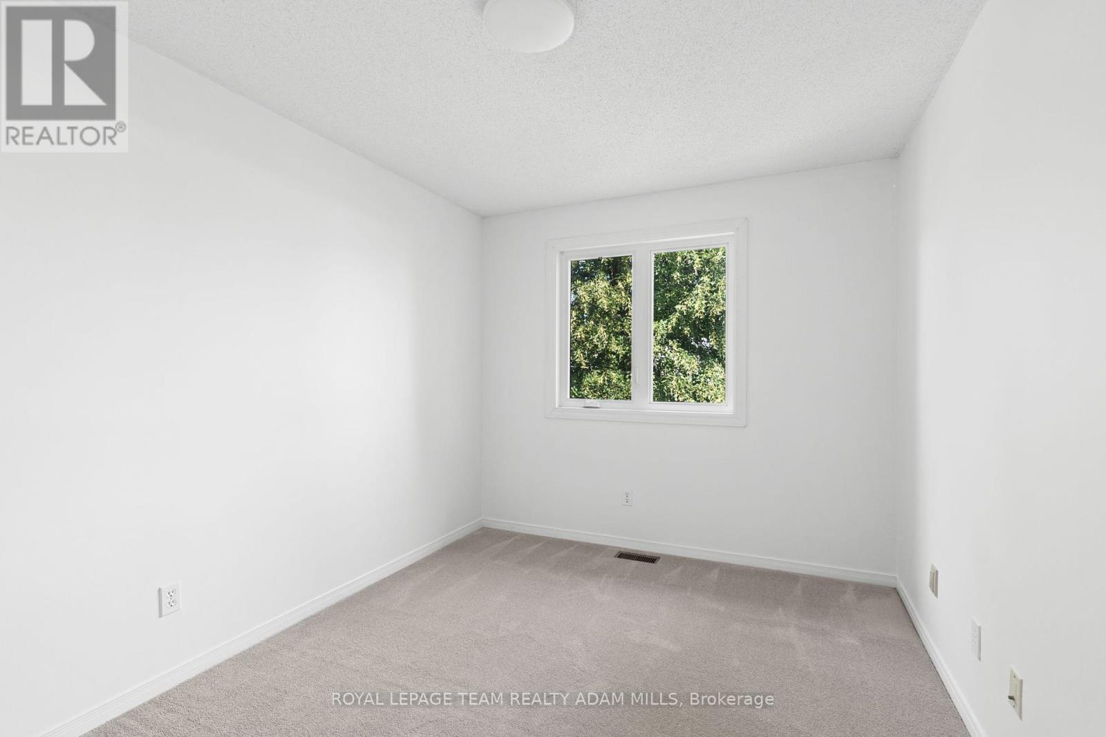 106 Woodpark Way, Ottawa, Ontario  K2J 4C5 - Photo 23 - X12381306