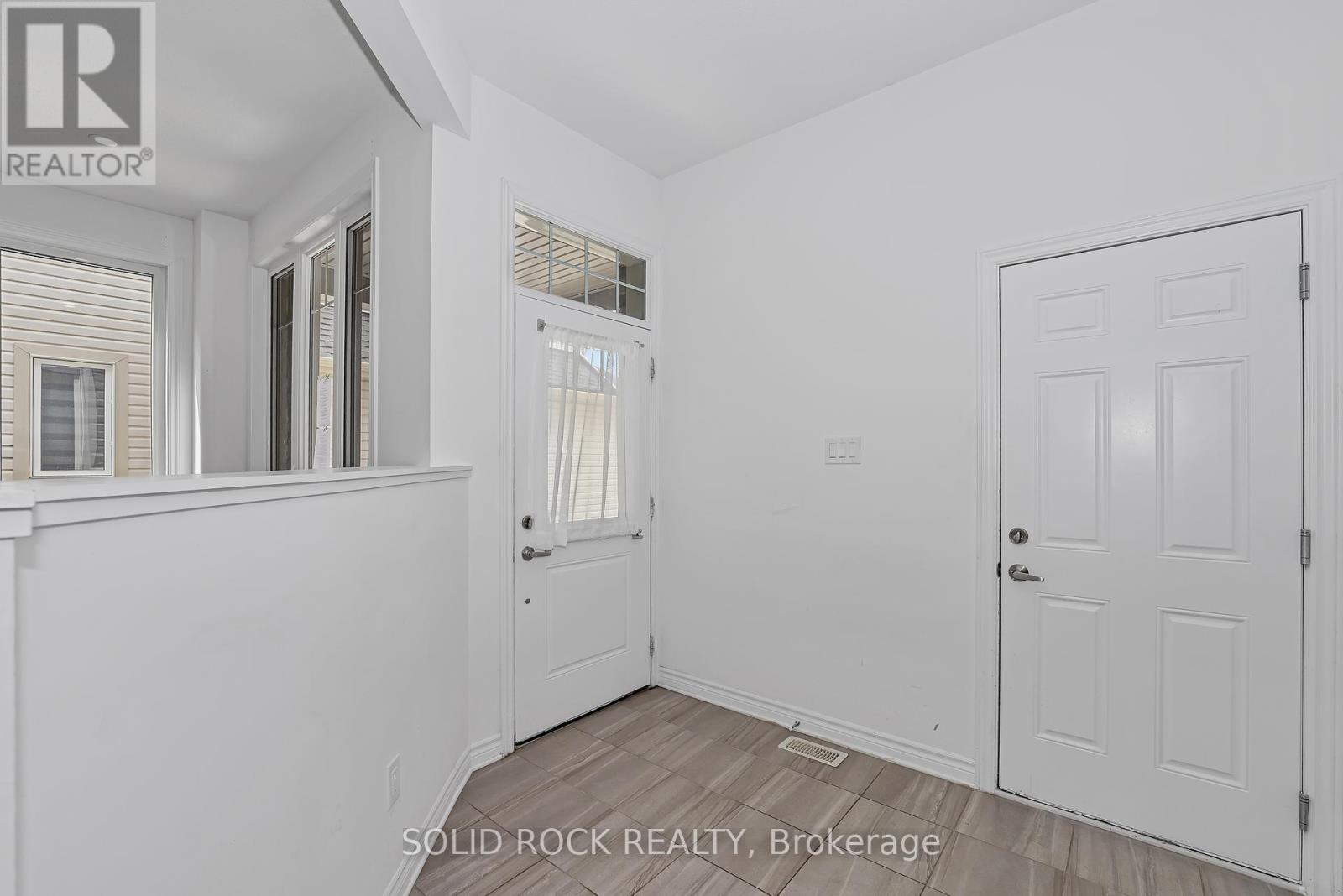 Property at 149 MINIKAN STREET image 5