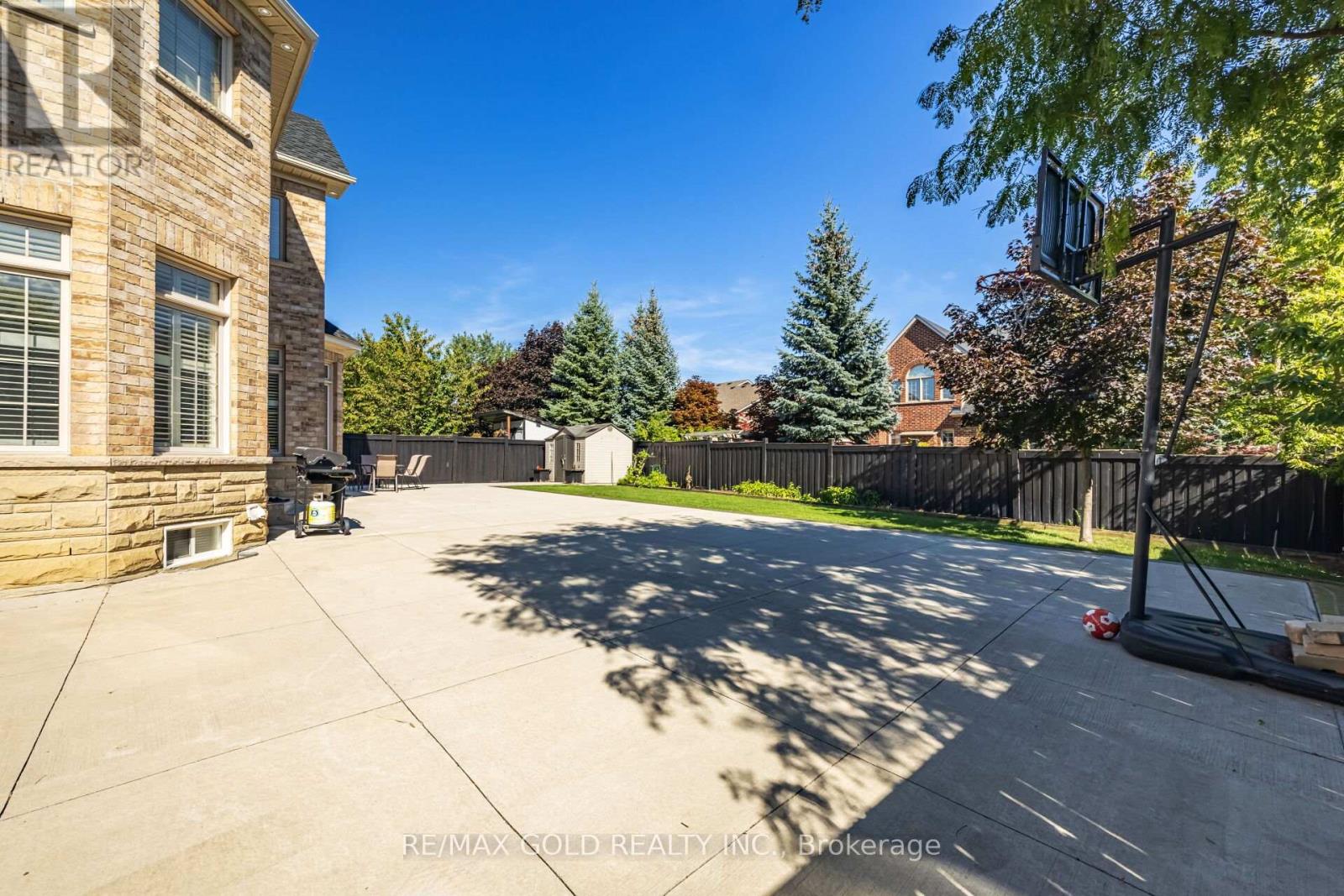 19 Eiffel Boulevard, Brampton (Vales Of Castlemore North), Ontario  L6P 1V9 - Photo 44 - W12378640
