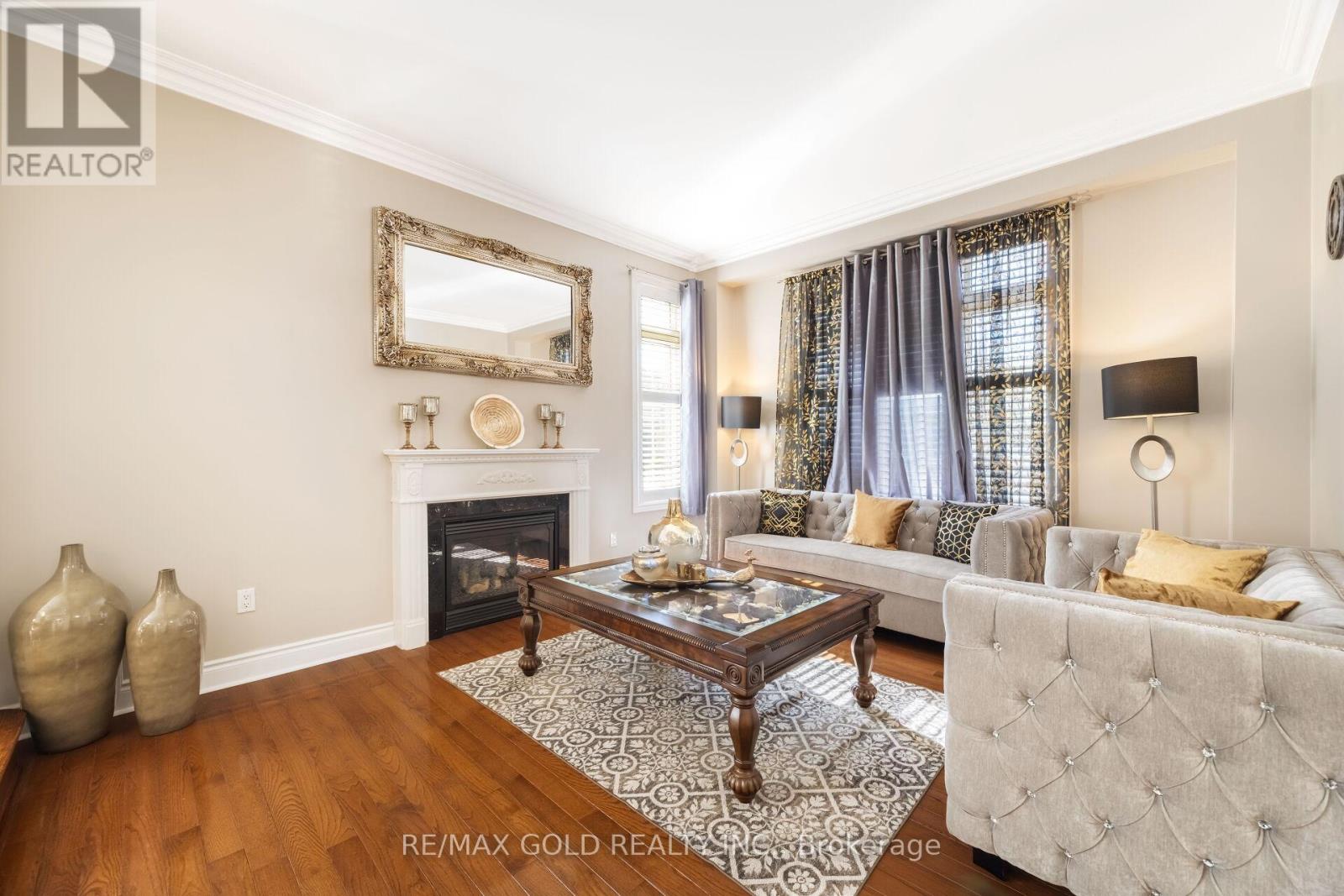 19 Eiffel Boulevard, Brampton (Vales Of Castlemore North), Ontario  L6P 1V9 - Photo 6 - W12378640