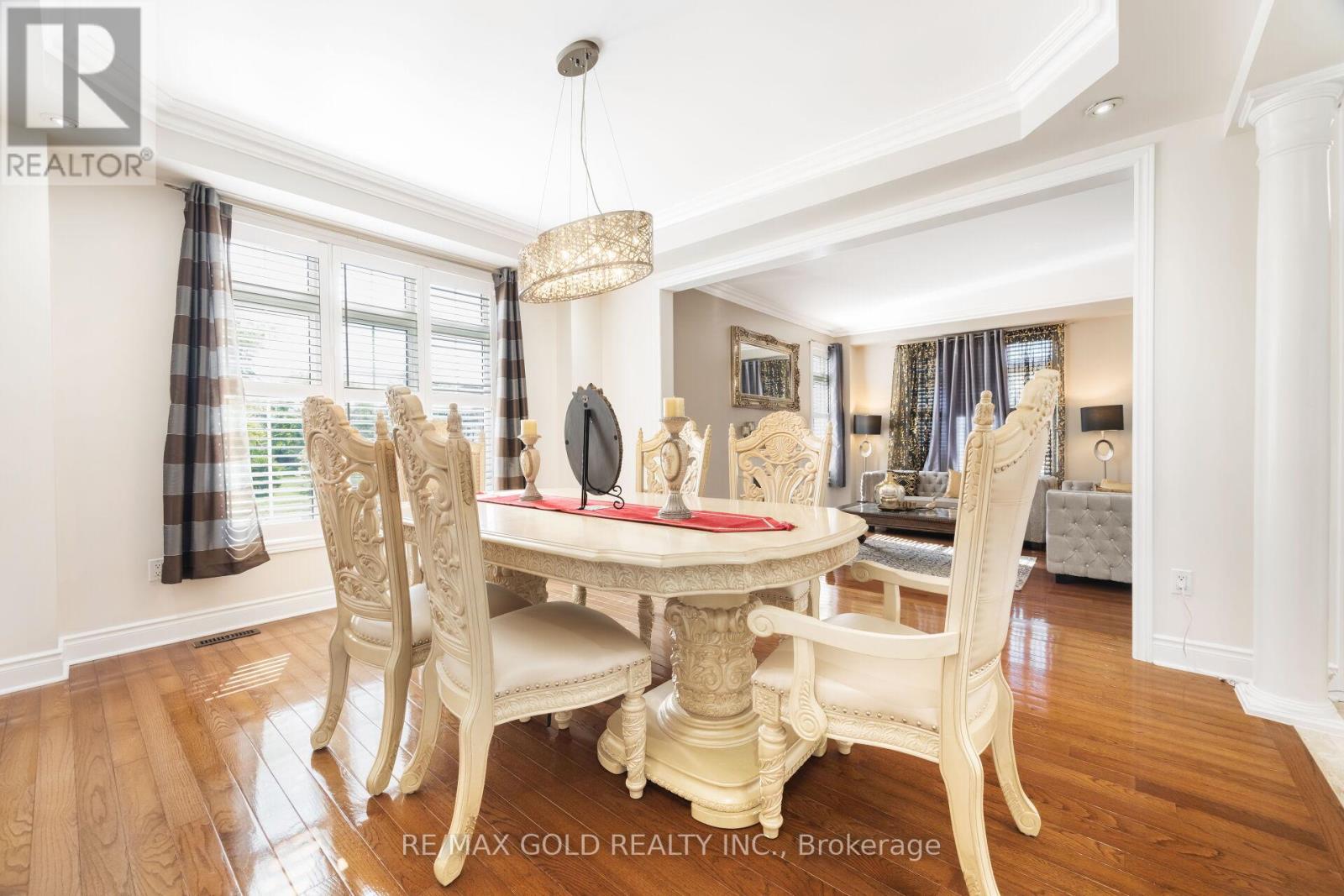 19 Eiffel Boulevard, Brampton (Vales Of Castlemore North), Ontario  L6P 1V9 - Photo 8 - W12378640