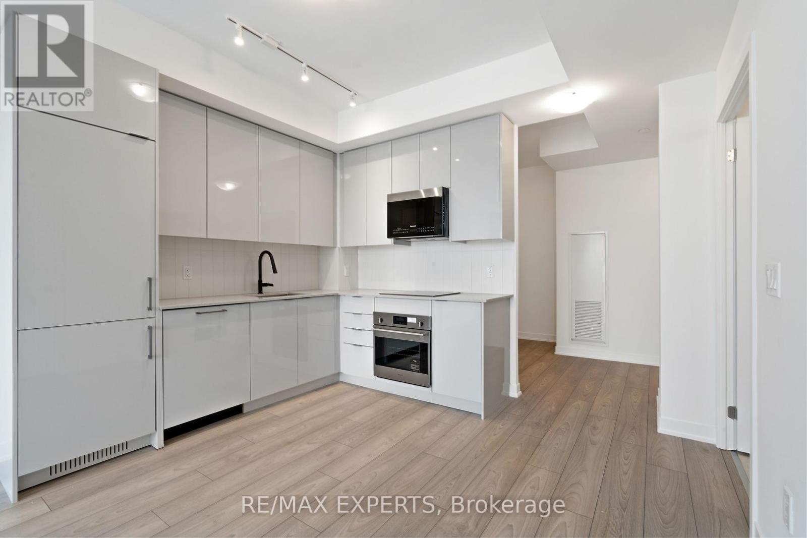 2521 - 10 Abeja Street, Vaughan (Concord), Ontario  L4K 0R4 - Photo 1 - N12379962