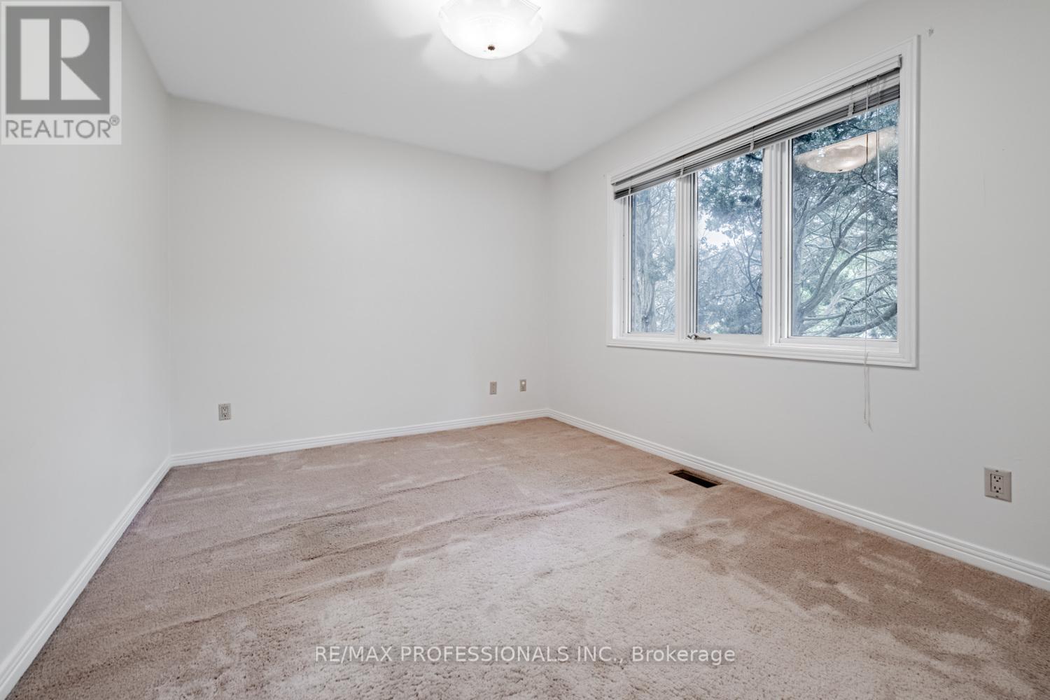 2260 Cedarberry Court, Oakville (Fd Ford), Ontario  L6J 6E5 - Photo 28 - W12380927