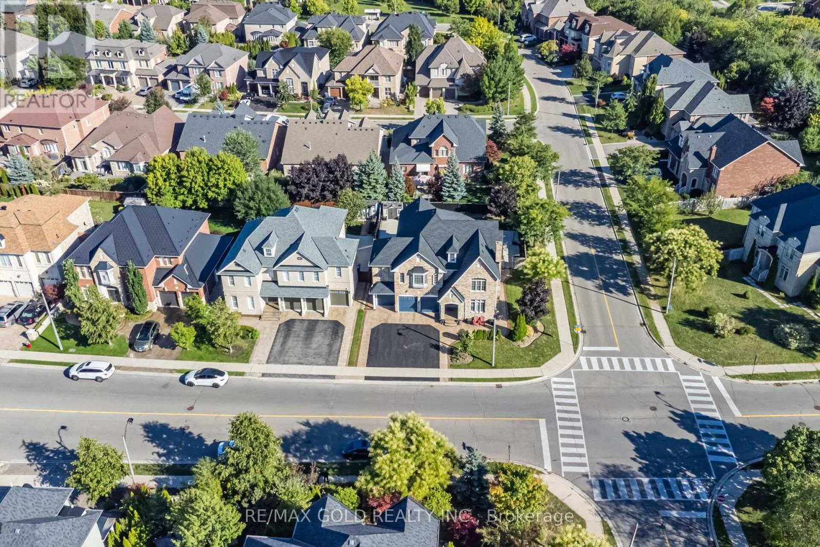 19 Eiffel Boulevard, Brampton (Vales Of Castlemore North), Ontario  L6P 1V9 - Photo 50 - W12378640