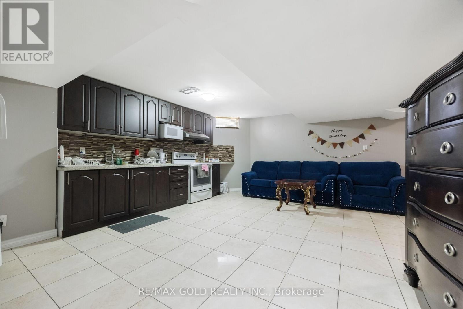 19 Eiffel Boulevard, Brampton (Vales Of Castlemore North), Ontario  L6P 1V9 - Photo 46 - W12378640