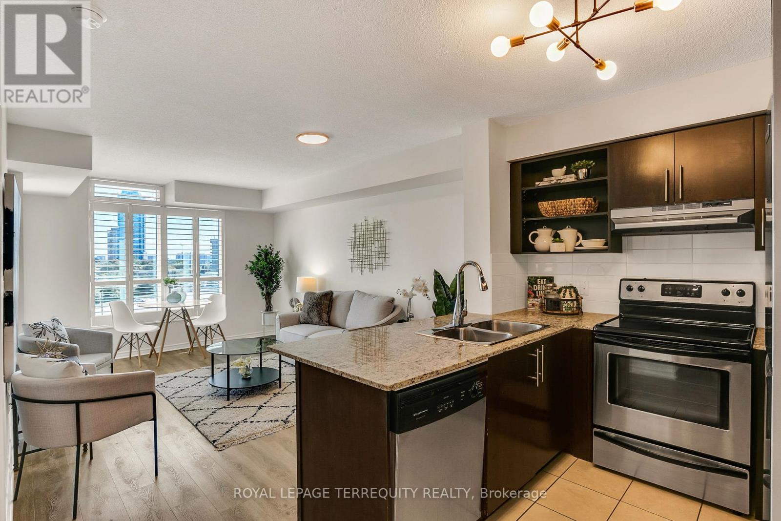 515 - 120 Dallimore Circle, Toronto (Banbury-Don Mills), Ontario  M3C 4J1 - Photo 1 - C12381176