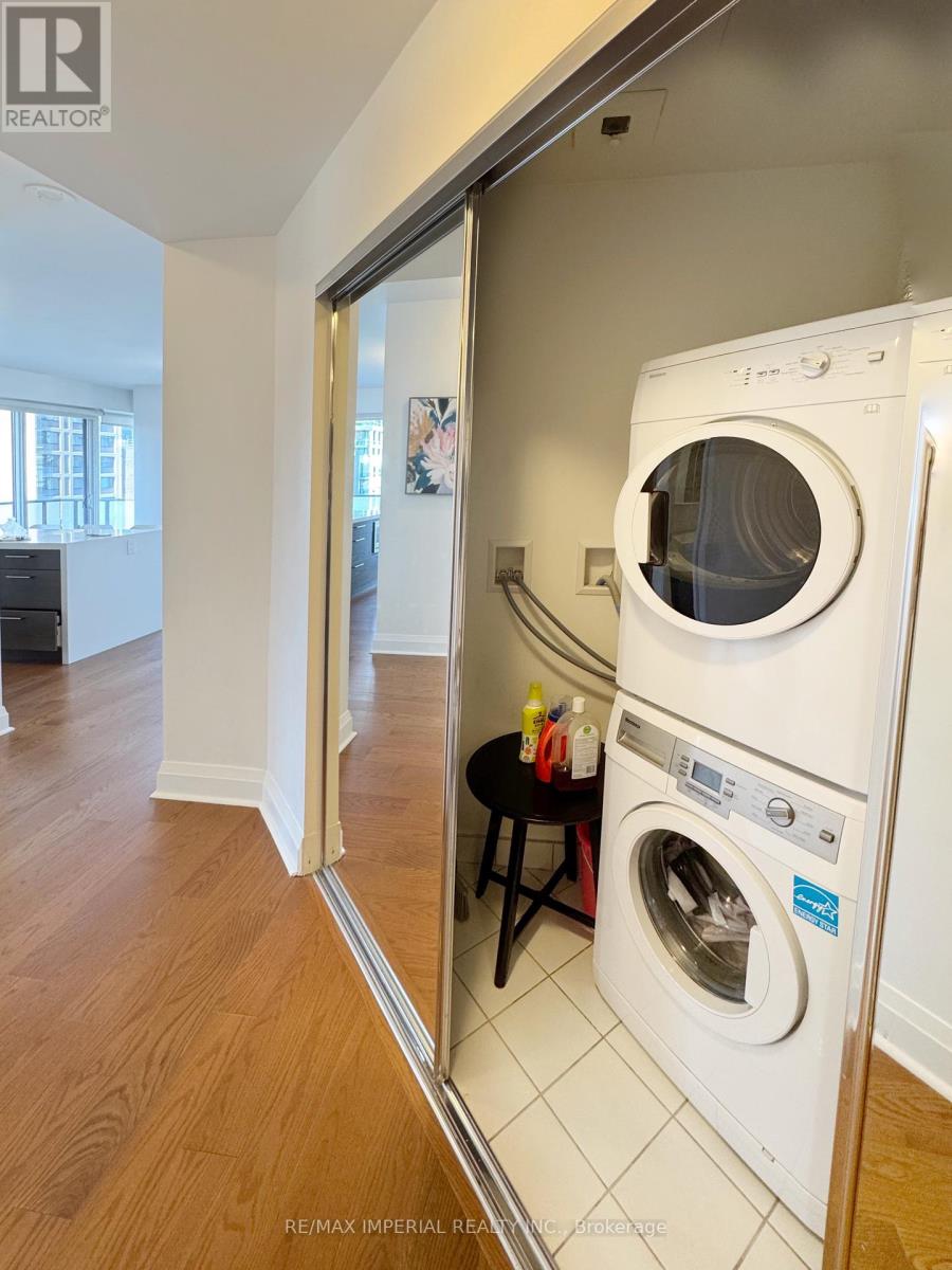 1910 - 1080 Bay Street, Toronto, Ontario  M5S 0A5 - Photo 24 - C12381200
