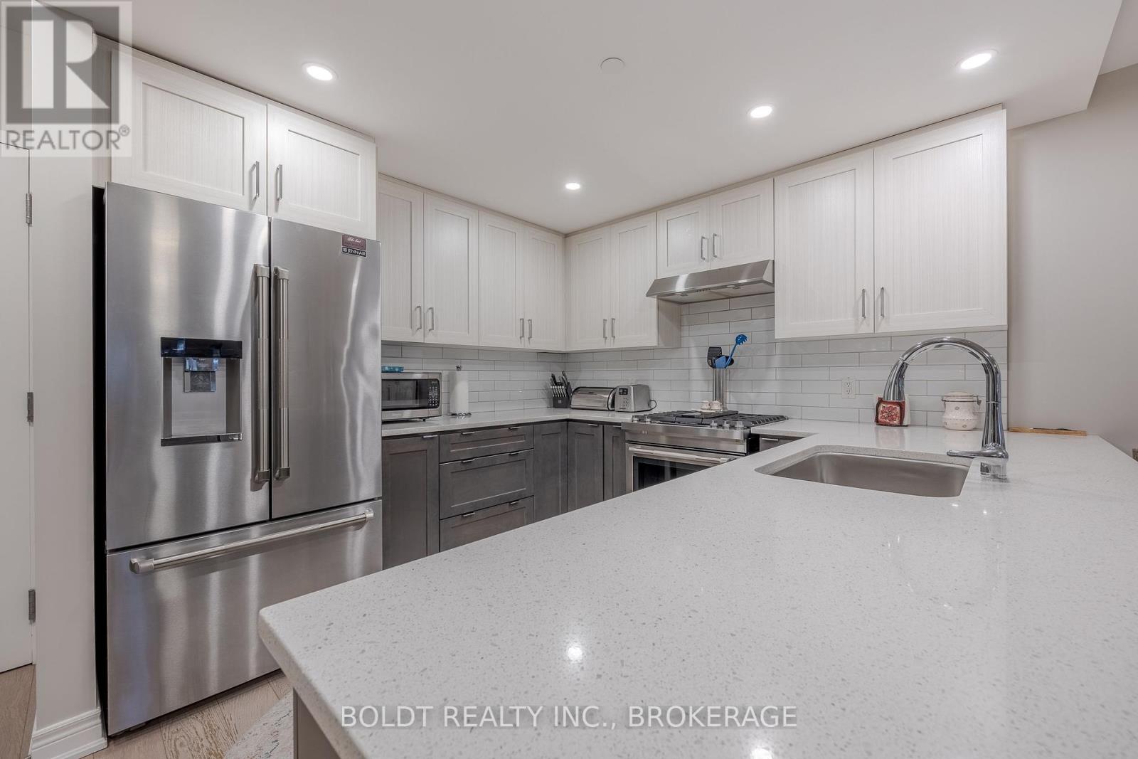 10 Albert Street E, Thorold (Thorold Downtown), Ontario  L2V 1P1 - Photo 39 - X12381282