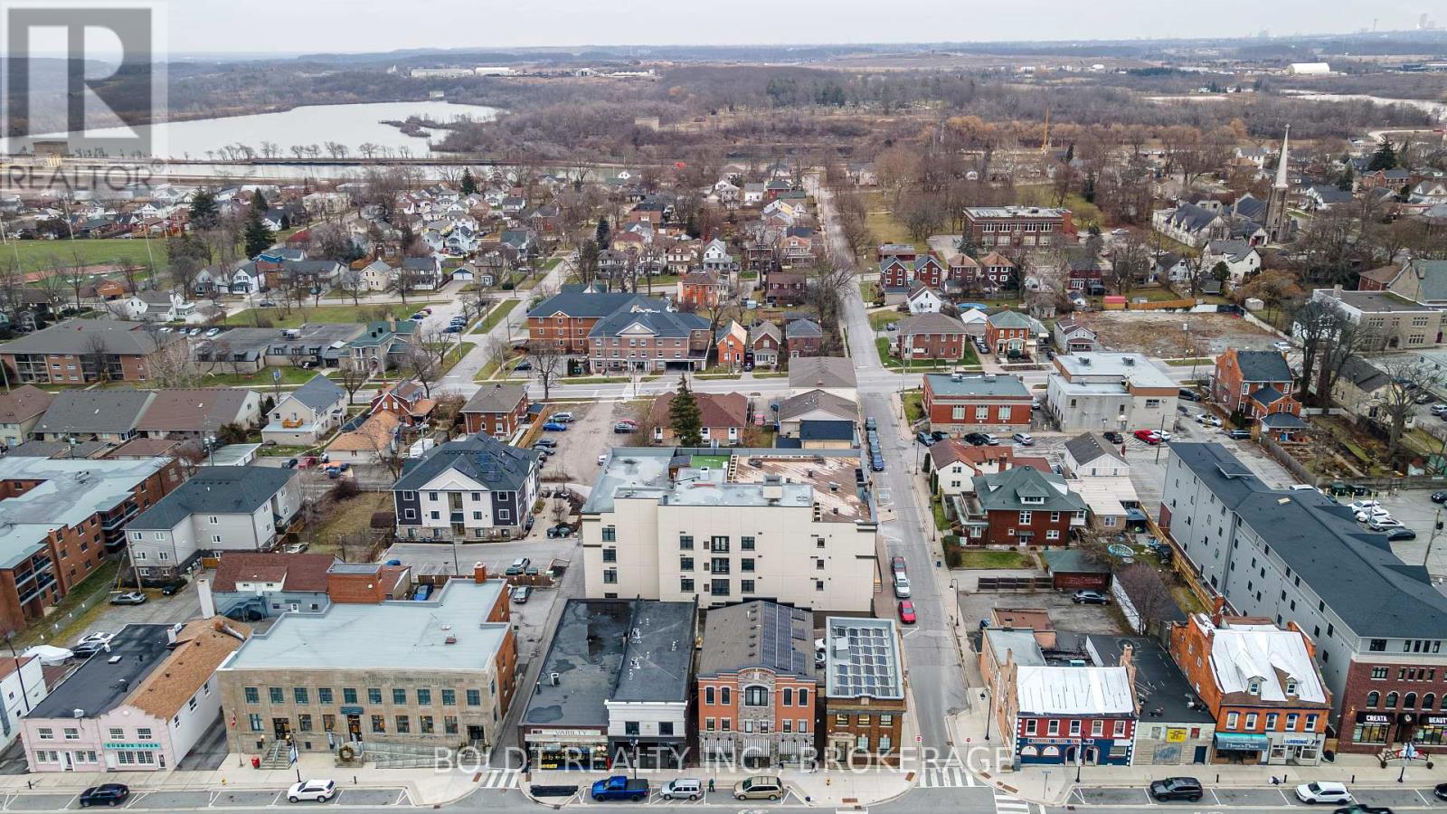 10 Albert Street E, Thorold (Thorold Downtown), Ontario  L2V 1P1 - Photo 46 - X12381282