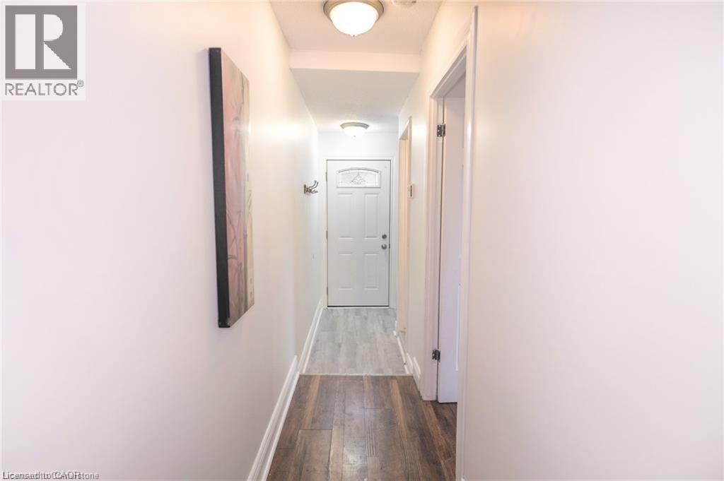 11 Perry Street, St. Catharines, Ontario  L2R 1K7 - Photo 17 - 40766256