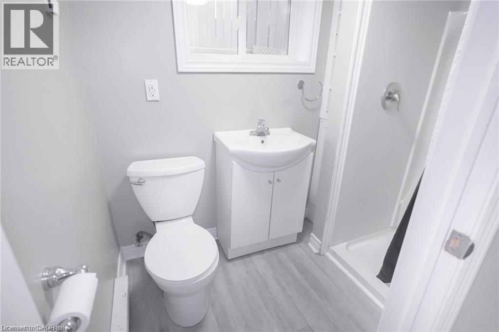 11 Perry Street, St. Catharines, Ontario  L2R 1K7 - Photo 27 - 40766256