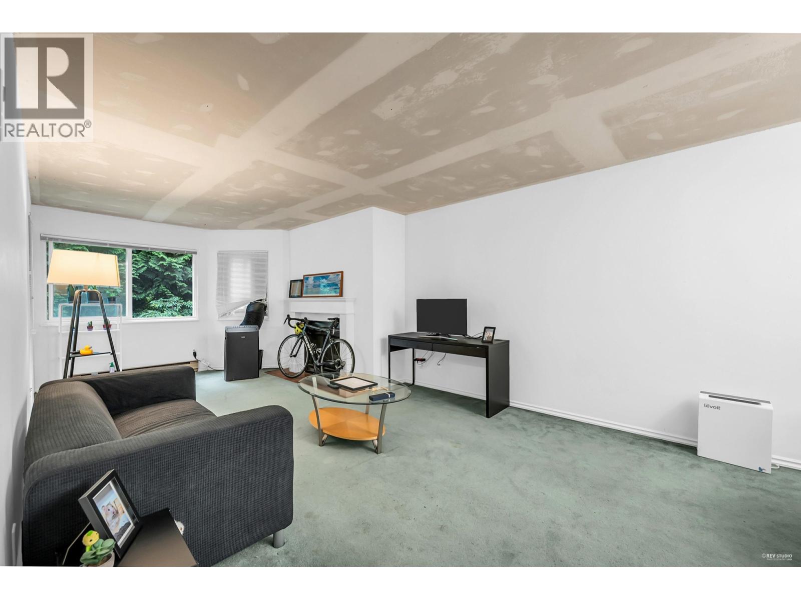 303 9880 Manchester Drive, Burnaby, British Columbia  V3N 4R3 - Photo 7 - R3043617