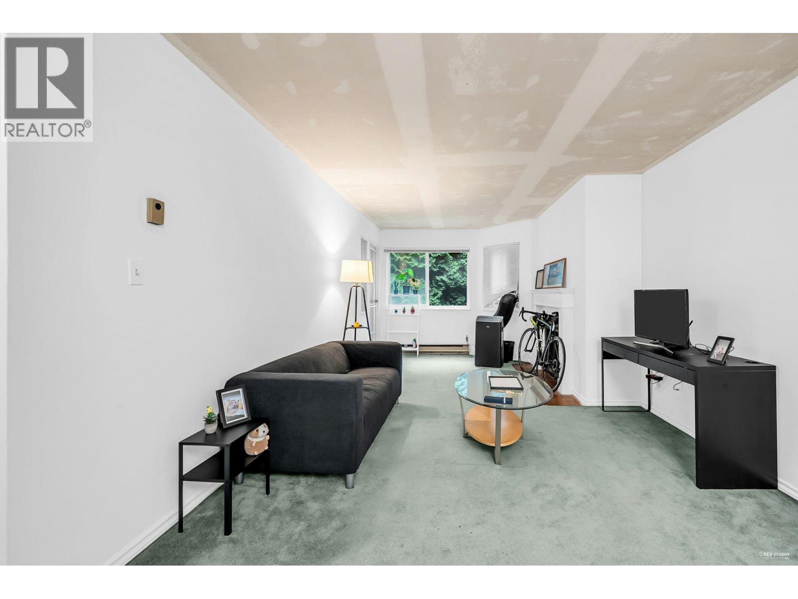 303 9880 Manchester Drive, Burnaby, British Columbia  V3N 4R3 - Photo 8 - R3043617