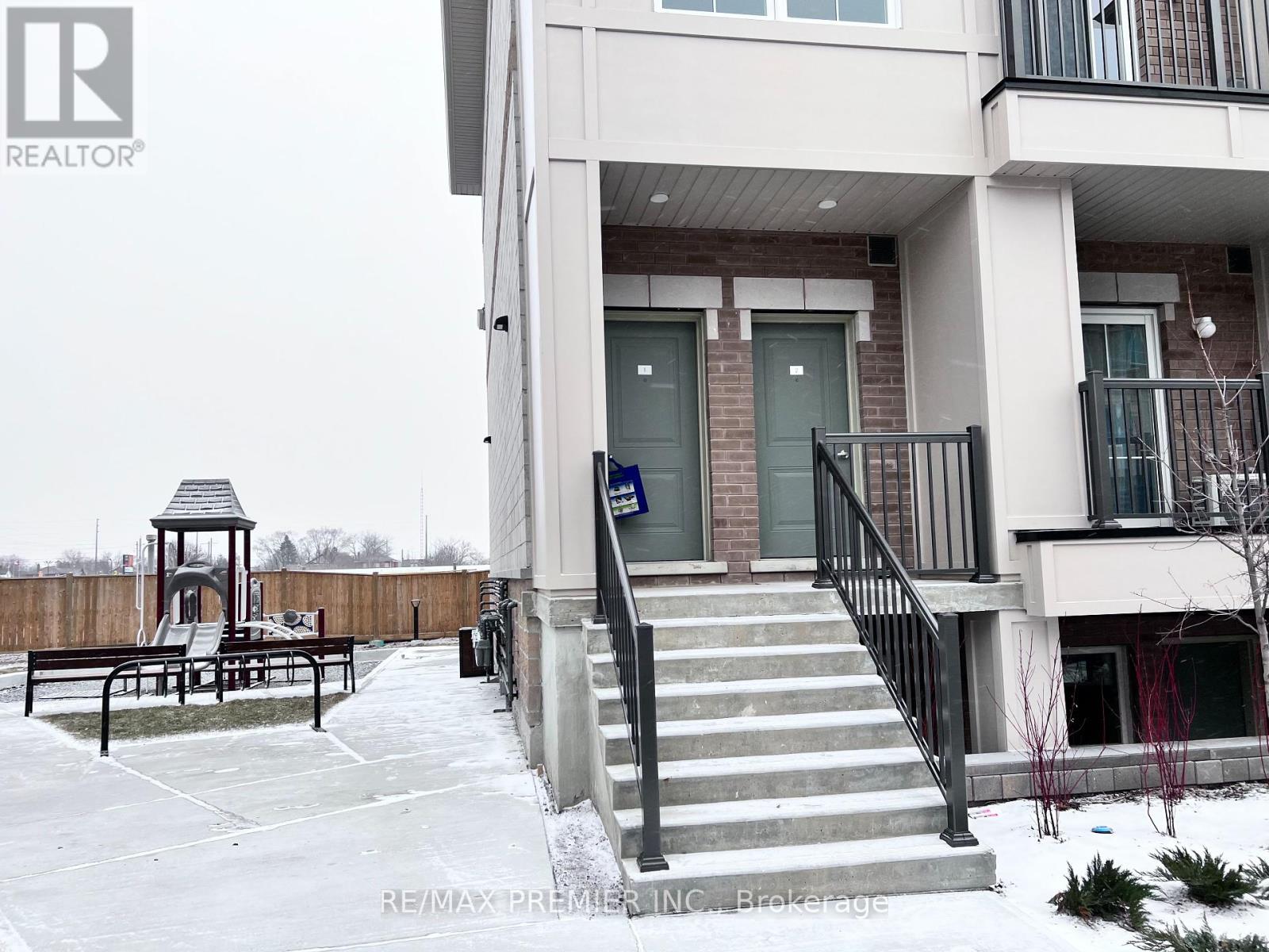 2 - 480 Beresford Path, Oshawa, Ontario  L1H 5S7 - Photo 2 - E12381183