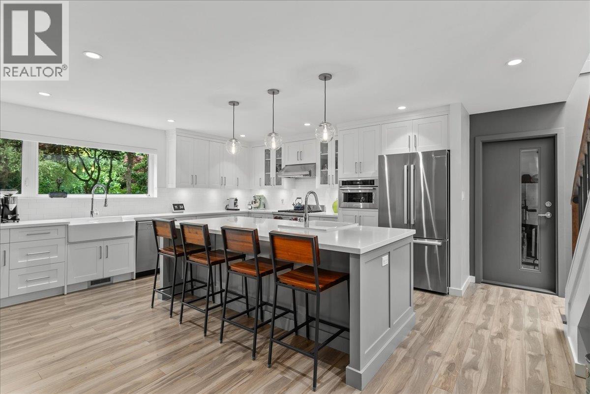 Property at 5664 MARINE DRIVE image 4