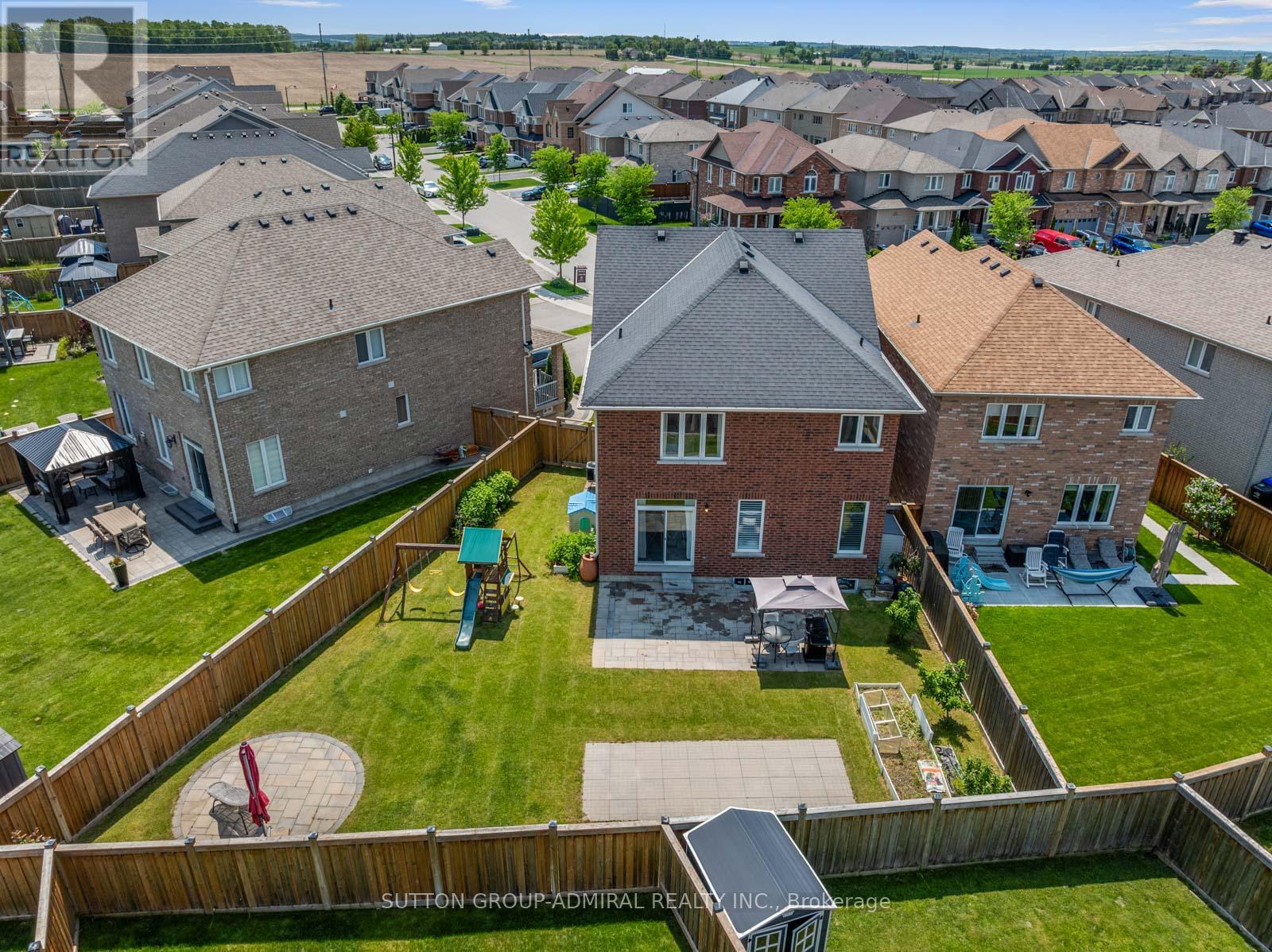 186 Romanelli Crescent, Bradford West Gwillimbury (Bradford), Ontario  L3Z 0X6 - Photo 49 - N12381113