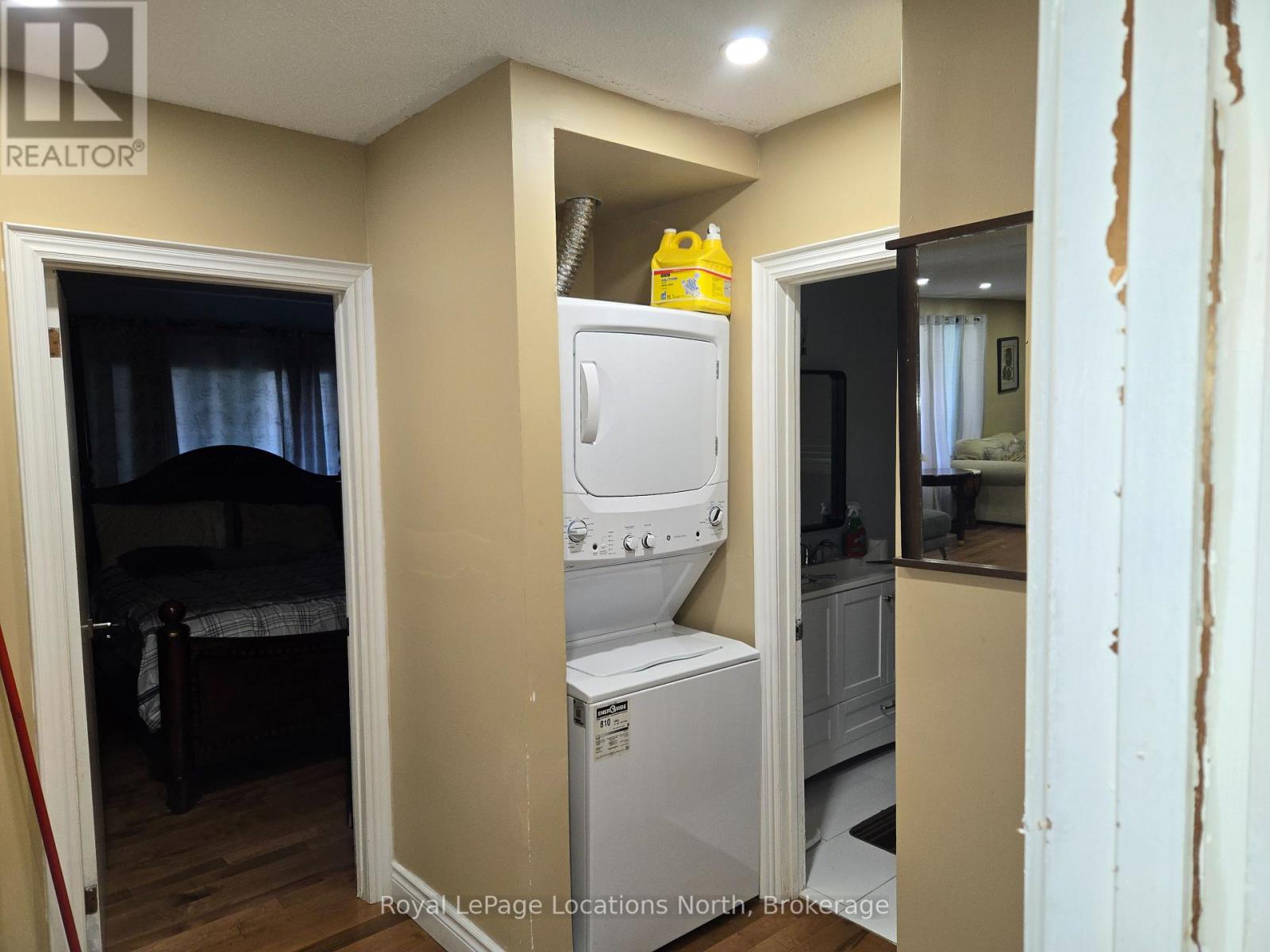 6042 Highway 9 Highway, Caledon, Ontario  L7K 0A8 - Photo 11 - X12379454