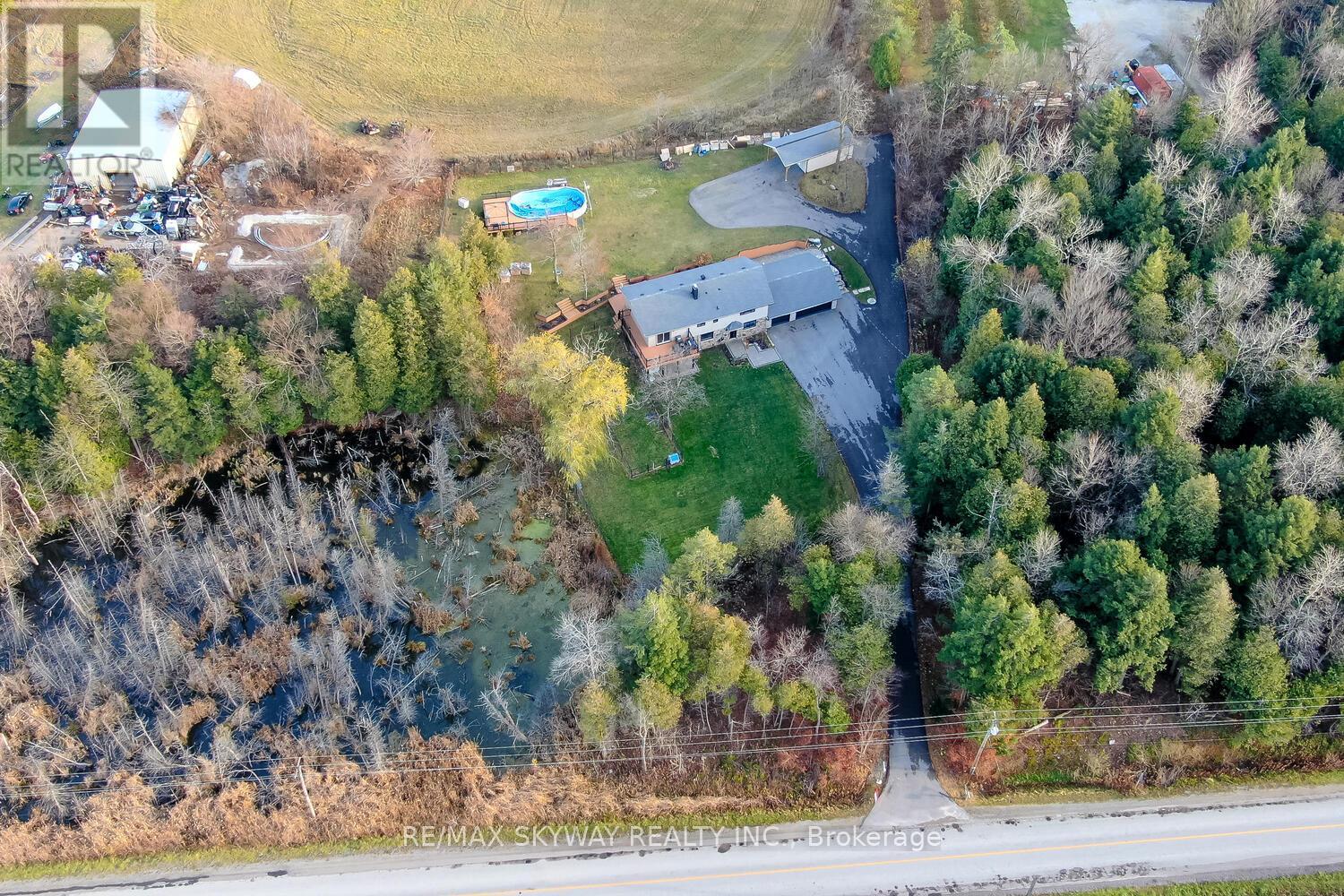 6700 32 Side Road Side Road, Halton Hills (Rural Halton Hills), Ontario  L7J 2L9 - Photo 1 - W12381149