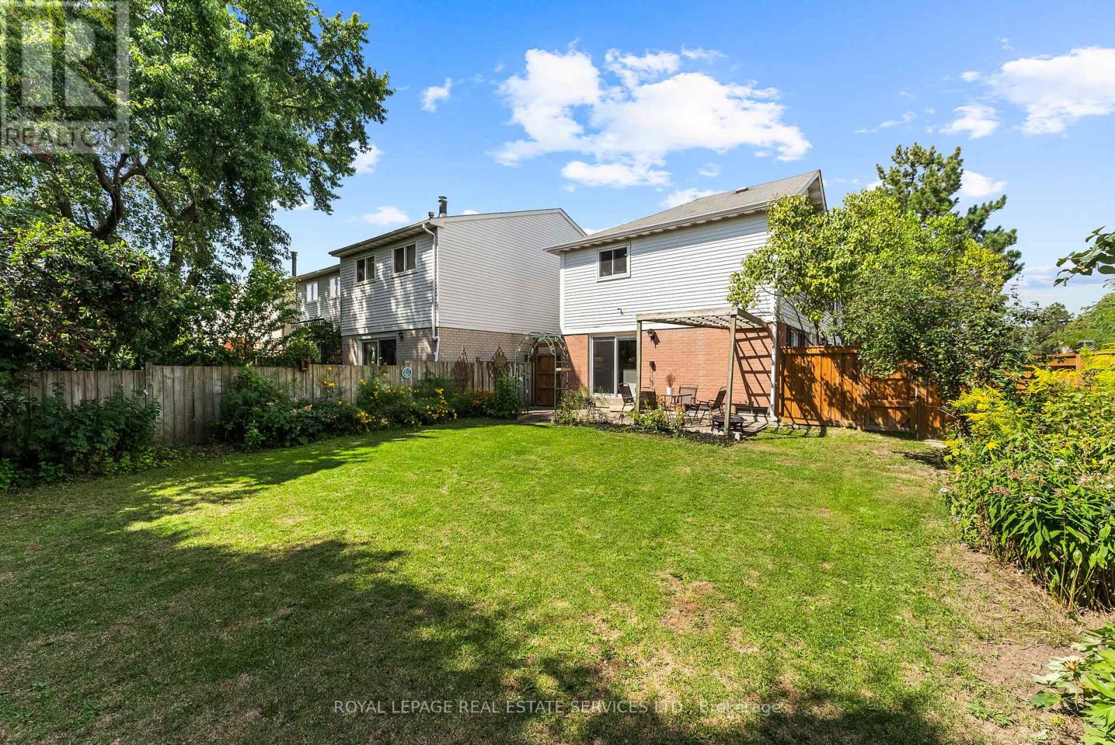 2 Mangrove Road, Brampton, Ontario  L6S 3Y1 - Photo 14 - W12381165