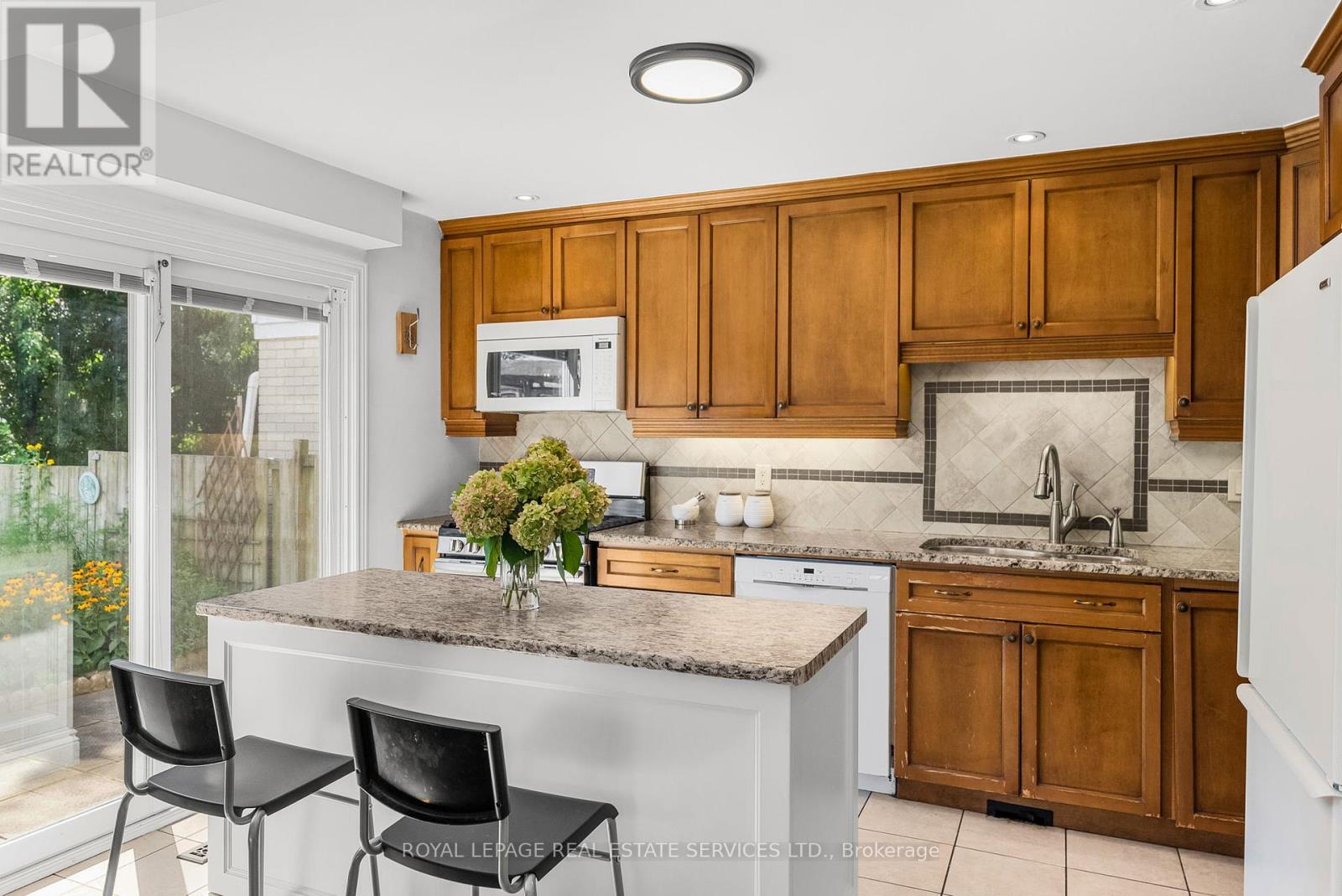 2 Mangrove Road, Brampton, Ontario  L6S 3Y1 - Photo 35 - W12381165