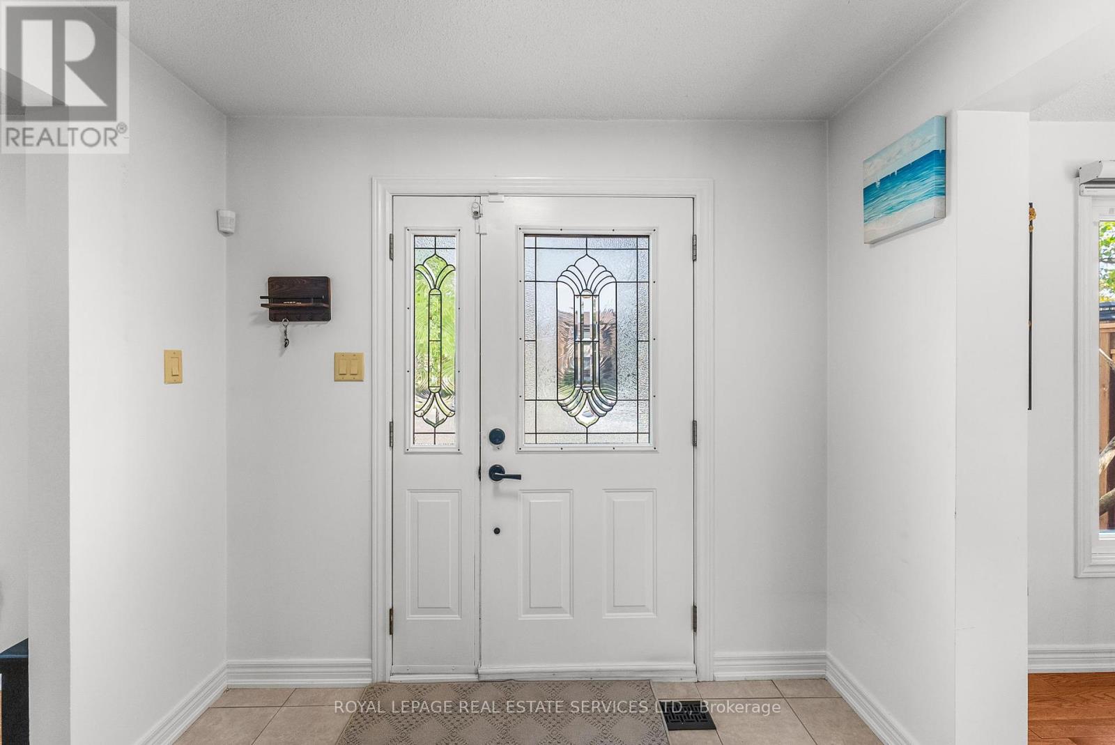 2 Mangrove Road, Brampton, Ontario  L6S 3Y1 - Photo 5 - W12381165