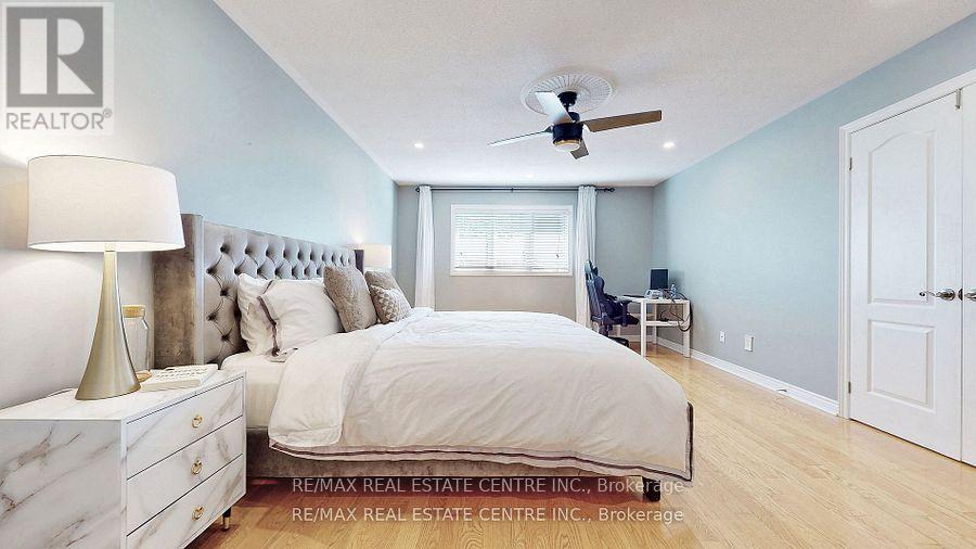 3408 Trelawny Circle, Mississauga, Ontario  L5N 6N6 - Photo 21 - W12381167