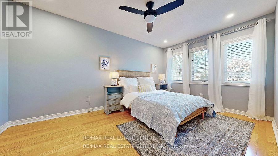 3408 Trelawny Circle, Mississauga, Ontario  L5N 6N6 - Photo 25 - W12381167