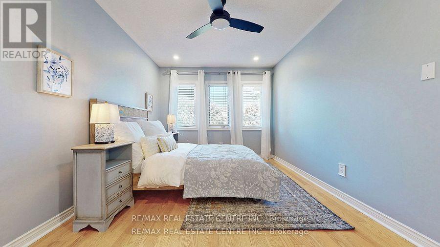 3408 Trelawny Circle, Mississauga, Ontario  L5N 6N6 - Photo 26 - W12381167
