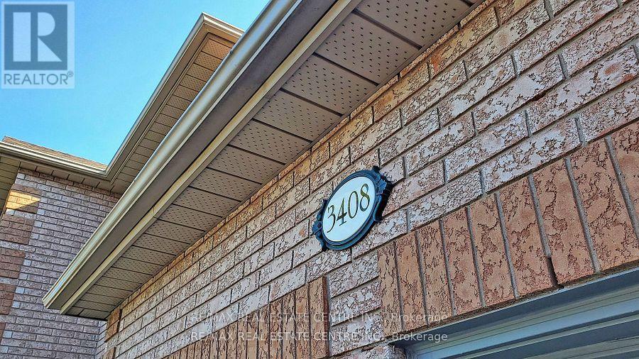 3408 Trelawny Circle, Mississauga, Ontario  L5N 6N6 - Photo 3 - W12381167