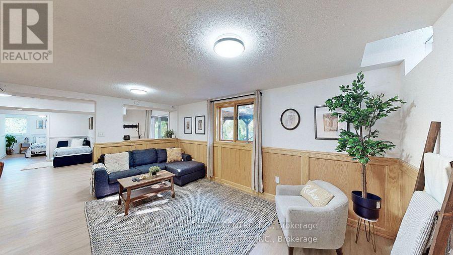 3408 Trelawny Circle, Mississauga, Ontario  L5N 6N6 - Photo 36 - W12381167