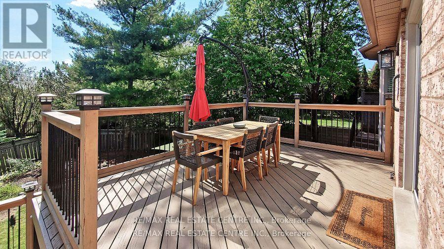 3408 Trelawny Circle, Mississauga, Ontario  L5N 6N6 - Photo 44 - W12381167
