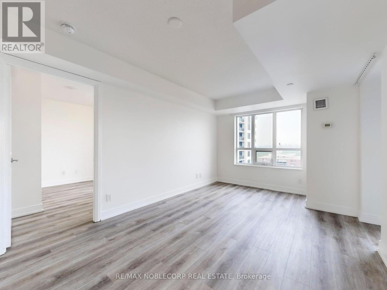 1929 - 2 Eva Road, Toronto (Etobicoke West Mall), Ontario  M9C 0A9 - Photo 10 - W12381227