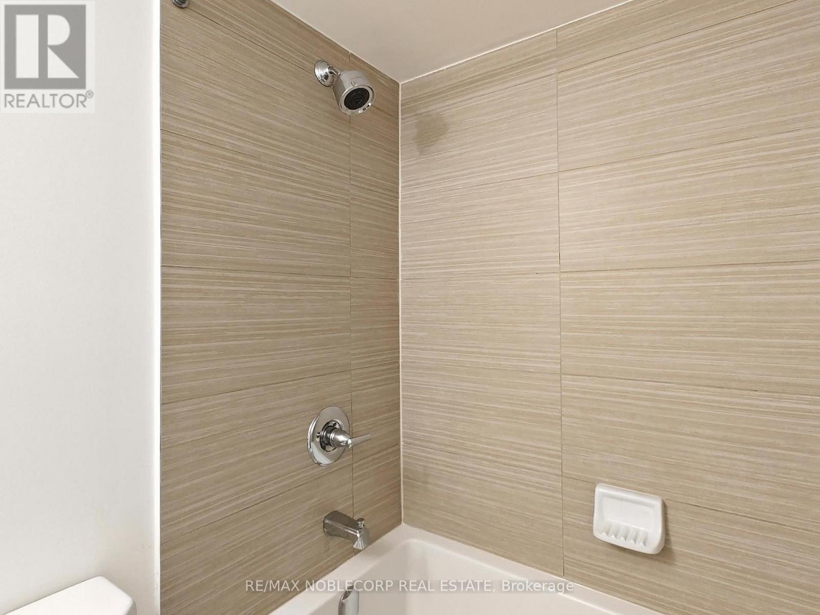 1929 - 2 Eva Road, Toronto (Etobicoke West Mall), Ontario  M9C 0A9 - Photo 18 - W12381227