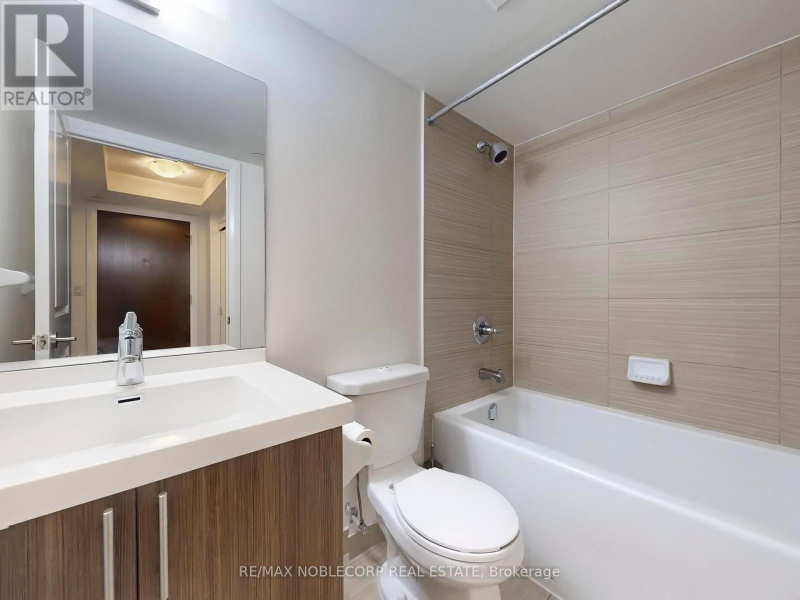1929 - 2 Eva Road, Toronto (Etobicoke West Mall), Ontario  M9C 0A9 - Photo 21 - W12381227