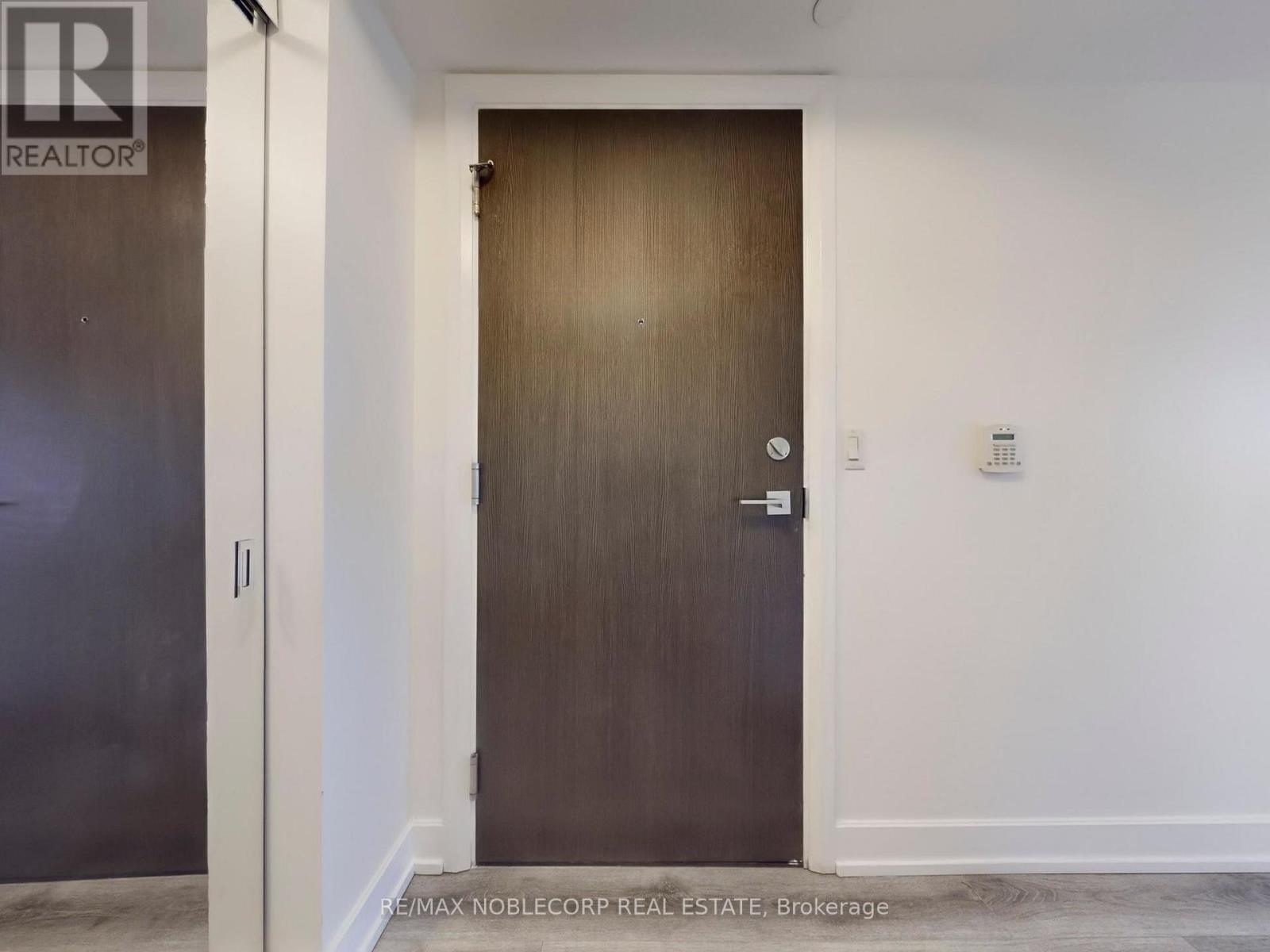 1929 - 2 Eva Road, Toronto (Etobicoke West Mall), Ontario  M9C 0A9 - Photo 24 - W12381227