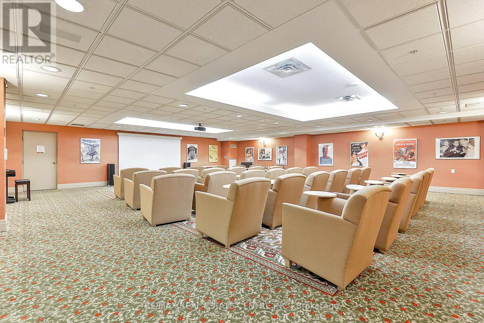 209 - 350 Princess Royal Drive, Mississauga (City Centre), Ontario  L5B 4N1 - Photo 45 - W12381253